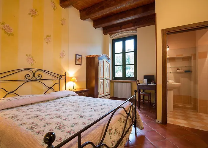 Agriturismo Val Фермерский дом Костермано