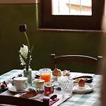 Val Çiftlik konaklama